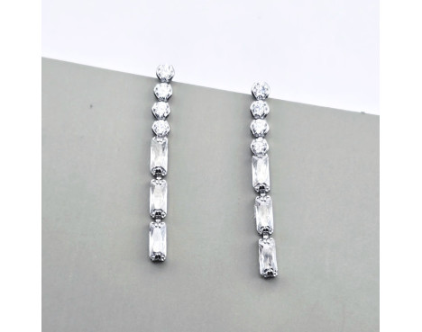 Pendientes largos circonita