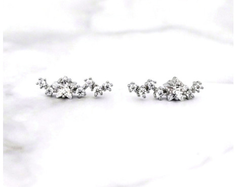 Pendientes trepadores estrellas