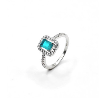 Anillo color Verde Esmeralda